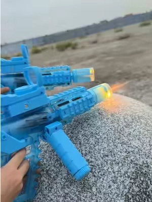 This cool electric water gun can fascinate all children#childrentoys #cool#tiktokshop #electricwatergun #waterguntoy 