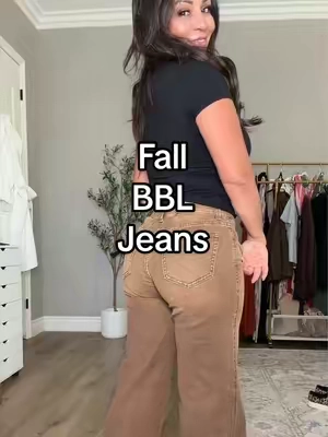 Replying to @HAN•••Full-time Working Mama✨ Brown denim just entered its main character era 🤎 These BBL jeans give that snatched-looking fit with a wide leg that makes the whole outfit look GOOD. Fall denim, but make it dangerous to my bank account.   #BacktoSchool #BBLJeans #WideLegJeans #sohochic #TikTokshopbacktoschool 