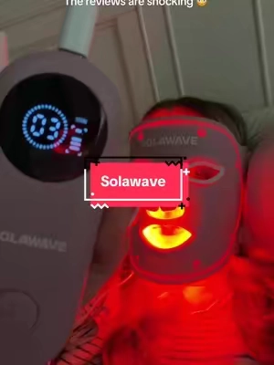 Don’t buy this until you read the reviews…especially if you’re over 40 👀 #Solawave #LEDFacemask #redlighttherapy 