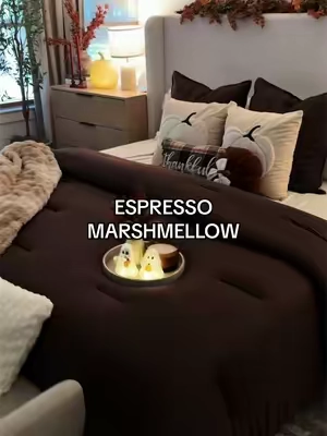 A neutral fall lover’s dreammm 🍂☁️☕️🤎 @Mellow Sleep #mellow #marshmellowcomforter #viralcomforter #fallbedding #bedroominspo 