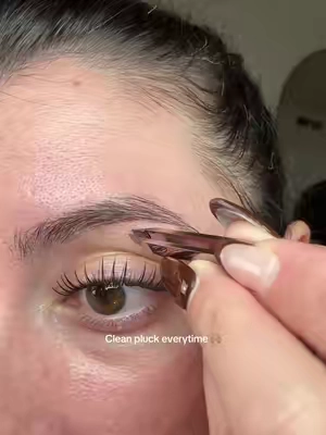 Best tweezers 👌🏽 #tweezers #eyebrows 