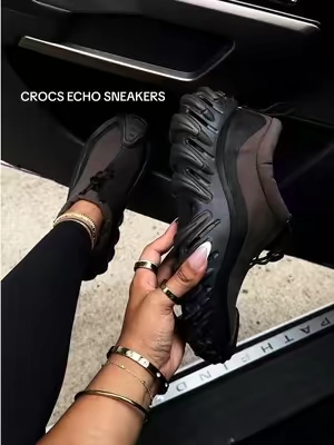 @Crocs #crocs #crocsecho #crocssneakers 