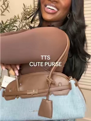 I find the cutest bags 😍😍😍😍😍😍 #purse #bag #cutebag 