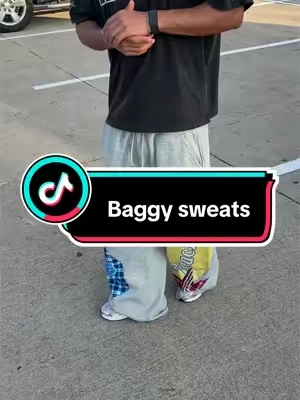 Fav sweats atm #fashiontiktok #baggysweats #sweatpants #fashioninspo #outfitinspo 