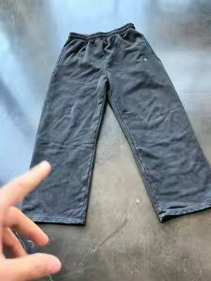 Top 2 youngla sweats (they’re not 2 btw)