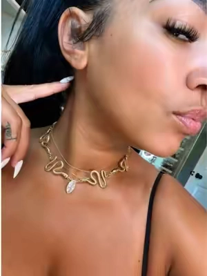 The statement piece I didn’t know I needed #necklace #tiktokcreatorpicks #ettika #fashionjewelry #accessories 