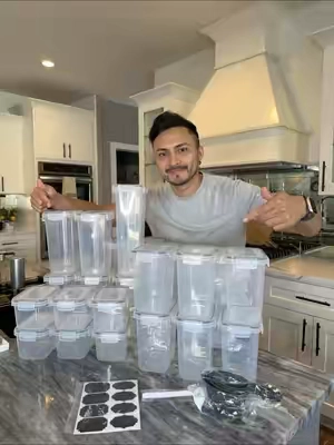 Estos recipientes para guardar alimentos en tu cocina y tenerla más organizada me encantaron 
