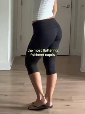 every girl needs a staple pair of black foldover capris in her closet! wearing size S  #capris #capri #capripants 