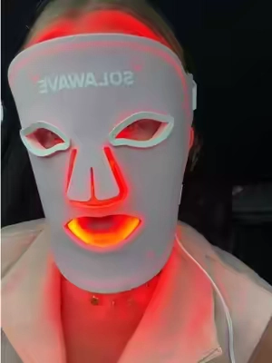 Solawave red light therapy wrinkle retreat bundle #solawave #solawavewrinkleretreat #solawaveredlighttherapymask #redlighttherapymask 