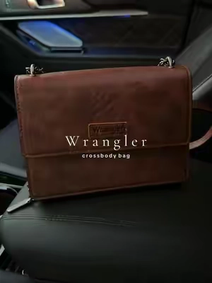 Using this for fall date nights 👏🏼🍂 @Rustic Charm Bootic #purse #crossbodybag #wranglerpurse #fallaesthetic 