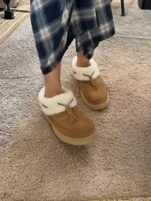 Hey dude house slippers!!! #heydudes #heydudeshoes #houseslippersforwomen #giftsforher 