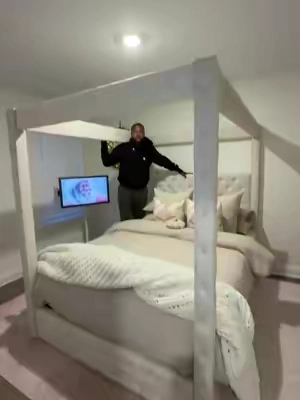 Time to treat yourself and put yourself first (Sleep & Relax in Luxury) #canopybed #bedroomideas #luxurybedroom #bedframe 