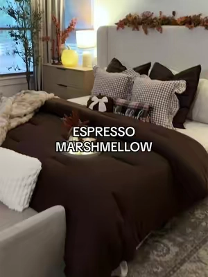 Don’t be late this time ☕️🍂🤩☁️ @Mellow Sleep #mellow #marshmellowcomforter #viralcomforter #fallbedding #bedroominspo 