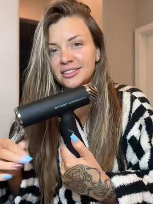 The absolute best hair dryer from @Bio Ionic #bioionicpartner #bioionic #hairdryer #hair #blowdry 
