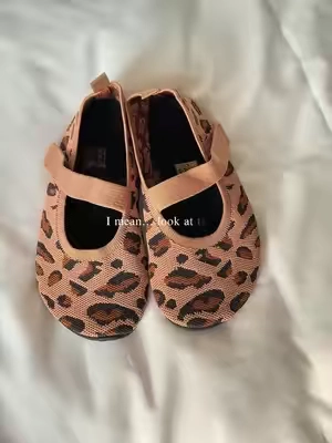 So hard to resist.#houseshoes #slippers #sohochic #maryjaneshoes #watelves 