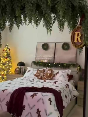 the duvet cover every christmas lover needs 🎄 #duvetcover #bedroommakeover #christmasbedroom #christmas #beddingset 