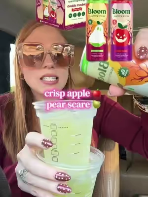 Double Trouble variety pack from Bloom has Pear Scare and Crisp Apple flavors and they’re giving fall in a can. 0g sugar, 10 calories, and it’s got prebiotics + natural energy in it so no jittery crash later . #bloomnutrition #bloomsparklingenergy #crispapple #energydrink #doubletrouble 