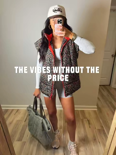 One of my favs & the easiest way to style a transition outfit!! Esp with athleisure fits 