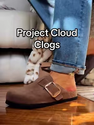 Project cloud makes the cutest most comfy clogs for fall 🍂🪵🤎 #fallclogs #womensclogs #projectcloudclogs #tiktokshopcreatorpicks #falloutfits 