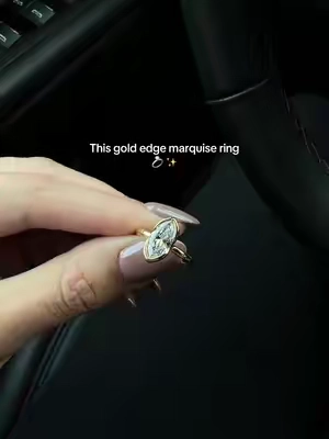 This ring is beautiful!! #marquise #ring 