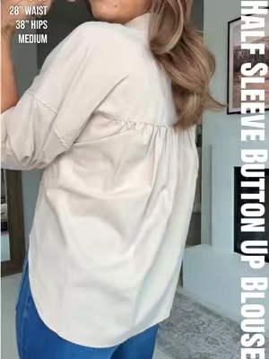 And covers everything we want to cover on our arms 🙌🏼 #halfsleevetop #blouse #buttonupblouse #workwear #sohochic