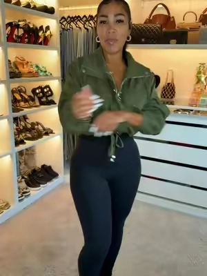#jacketseason #falllfashion #tiktokcreatorpicks #womensfashion #tiktokbacktoschool 