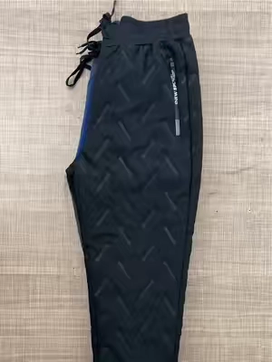 These warm pants have been proven to be popular in winter 🥶for many years,don’t wait until the price increases to regret it😭#waterproof #pants #winterfashion #TikTokshopbacktoschool #tiktokshopcreatorpicks 