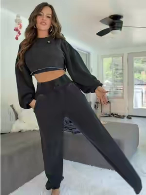 Fleece jogger set of my dreams 😍🙌🏼 #fashionnova #joggerset #joggersets #matchingsets #casualoutfits 
