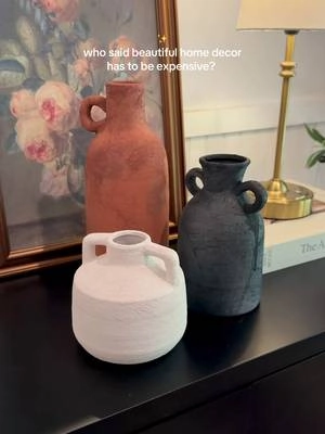 such an easy, affordable way to make a space feel elevated and finished✨🏡 #vase #ceramicvase #tabledecor #homedecor #bookshelfdecor aesthetic home, organic modern 