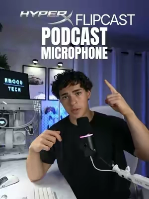 The HyperX Flipcast podcast microphone #hyperx #mic #flipcast 