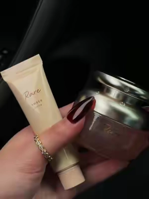 #rarebeauty #vanillagirl #sweetfragrance #fragrance #perfume 