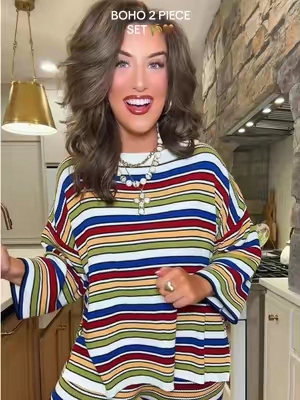 If you would’ve told me this was fp, I would’ve 100% believed you. The quality of this one is unbelievable. 🙌🏻😭😍  #matchingset #lookforless #colorfuloutfits #bohostyle 