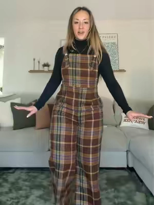 medium - 6 • size up once • 5’5 • 160lbs #overalls #falloutfitinspo #falloutfits #tiktokshopstockup #tiktokshopcreatorpicks 