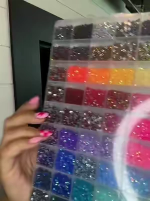 #bedazzled #gems #girls #kids #craft 