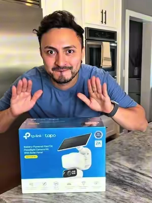 Sinceramente, llevo un tiempo usando este producto y es realmente bueno; por eso decidí recomendárselo. Ahora mismo hay una oferta: te ahorras 100 dólares, el precio más bajo que he visto nunca. De verdad creo que deberías probarlo. Y no te preocupes: si haces el pedido ahora, tienes devoluciones gratuitas en un plazo de 30 días, así que no hay riesgo. El enlace al carrito está en la parte inferior izquierda del vídeo. @tapo.us #tapo #securitycamera  #homesecurity #homesafety