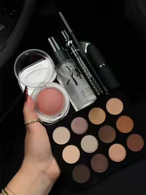 #maccosmetics #makeup #makeupset #makeupbundle #fallmakeup 