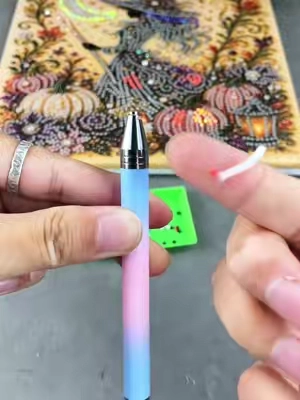 Upgrade your diamond painting game This diamond art pen set comes with replaceable wax tips and a smooth, ergonomic grip that makes crafting easy, clean, and satisfying. Perfect for beginners, pros, or anyone who uses crafting as therapy. #diamondpainting #pen #diamondart #spotlightfinds #tiktokshopsummersale