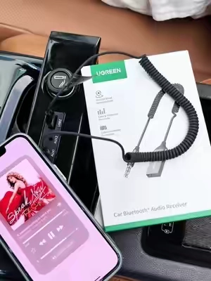 the best way to add bluetooth to your car if it doesn't have it. #auxtobluetooth #aux #auxcord #bluetooth #carhacks