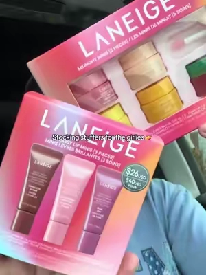It’s here! New @laneige_us holidays sets! #laneige #laneigeholiday #giftideasforher #stockingstuffers #holidaygiftguide 