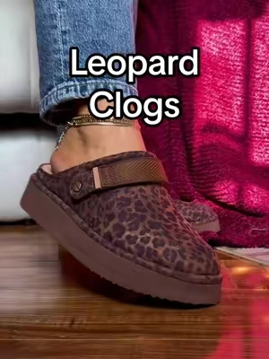 Leopard clogs were an immediate add to cart! #leopardclogs #womensclogs #fallclogs #fallshoes #tiktokshopcreatorpicks 