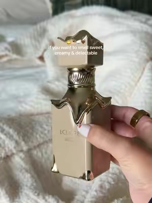 literally a dessert in a bottle 🍮 #lataffa #womensperfume #fragrancetok 