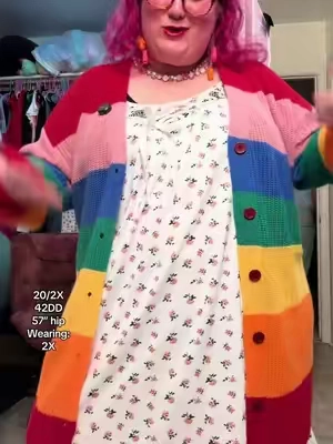 This cardigan makes me happy 💕 #plussizecardigan #colorfulfashion #plussizefashion #tiktokshopstockup #sohochic 