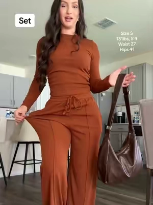 Comfy ribbed knit lounge set 🧡 (this is in the color brown, not brick red!) #loungeset #ribbedset #ribbedknit #ribbedlongsleeve #coffeeshopfit 