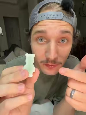 These are so satisfying frozen #waxcandy #candy 