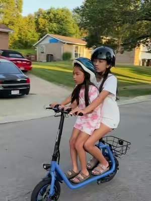 Electric Scooter with Seat, Best e scooters, best scooters to buy, Cheap Electric Scooter, Awesome e-scooter reviews, Electric scooter to work, best electric scooter cheap and fast, scooterclips, Pink Electric Scooter,   #creatorsearchinsights #scooter #ebike #sale #arjunchuwan @Cyber Wheels 