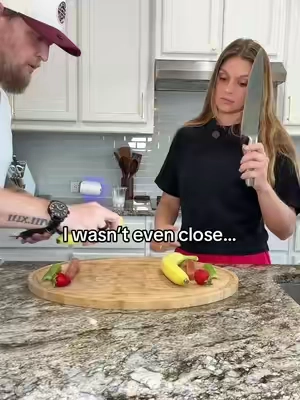 Who uses a knife these days!? #scissors #KitchenHacks #homehacks #kitchen #tiktokshopcreatorpicks 