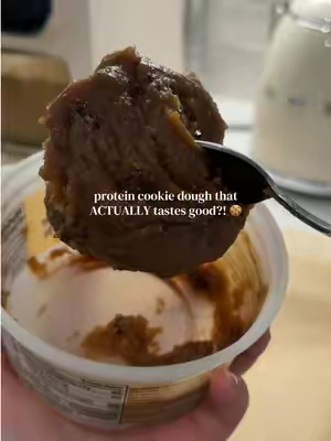 hungryroot protein cookie dough you can eat straight from the tub or bake into soft cookies 🤎 vegan, gluten-free, dairy-free, and you would never know it’s made with chickpeas and black beans… #hungryroot #proteincookiedough #vegancookiedough #healthysnacks #sweettreat