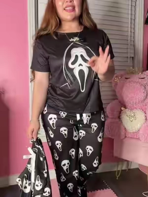 #sohochic #halloween #halloweenpajamas #pjs #falldealsforyou 