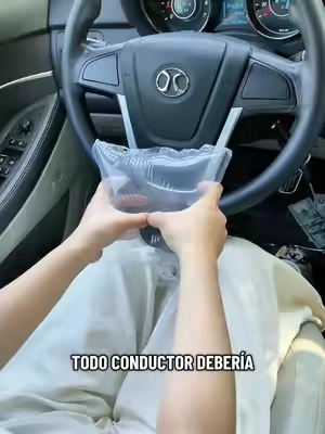 Cargador para coche Lamicall Magsafe – ahí cuando lo necesitas, y fuera del camino cuando no.#carphoneholder #phonecharger #carmount #magsafe #toolupgrade