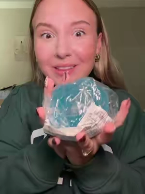 #squishycheese #transparentcheesesquishy #cheesesquishy #coconutoilcheese #noreboundcheesesquishy 